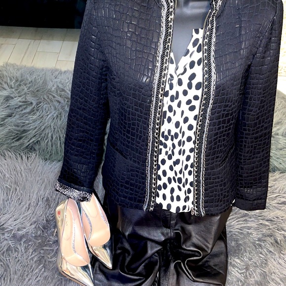 Chico’s Black Croc Embossed Nehru Jacket - Picture 2 of 13